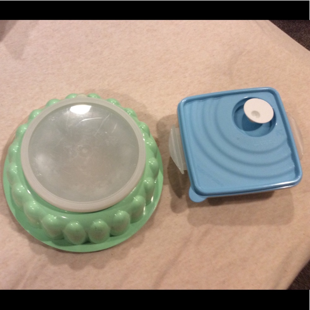 Tupperware Jello And Microwave Container